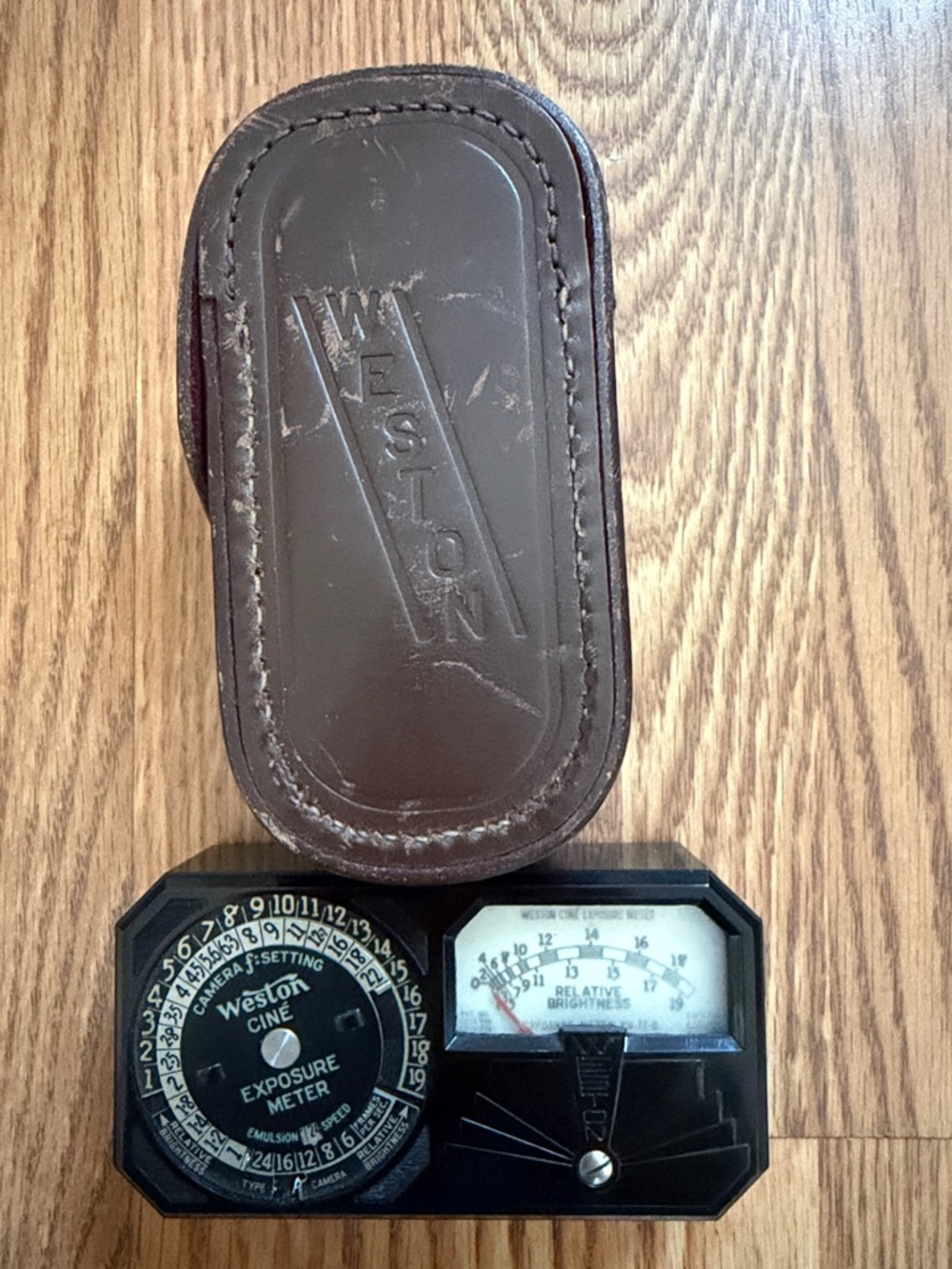 Vintage Weston Cine Film Exposure Camera Light Meter, Photography, Leather Case